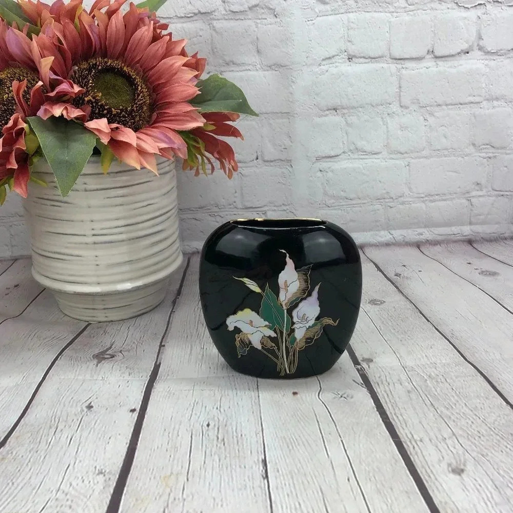 vintage Japanese small vase